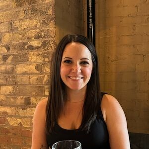 Meet your Posher, Caitlin